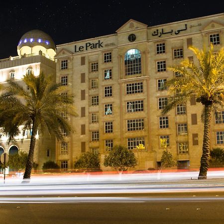 Le Park Hotel Doha Exterior foto