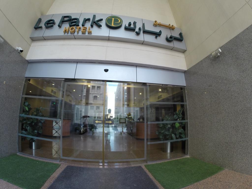 Le Park Hotel Doha Exterior foto
